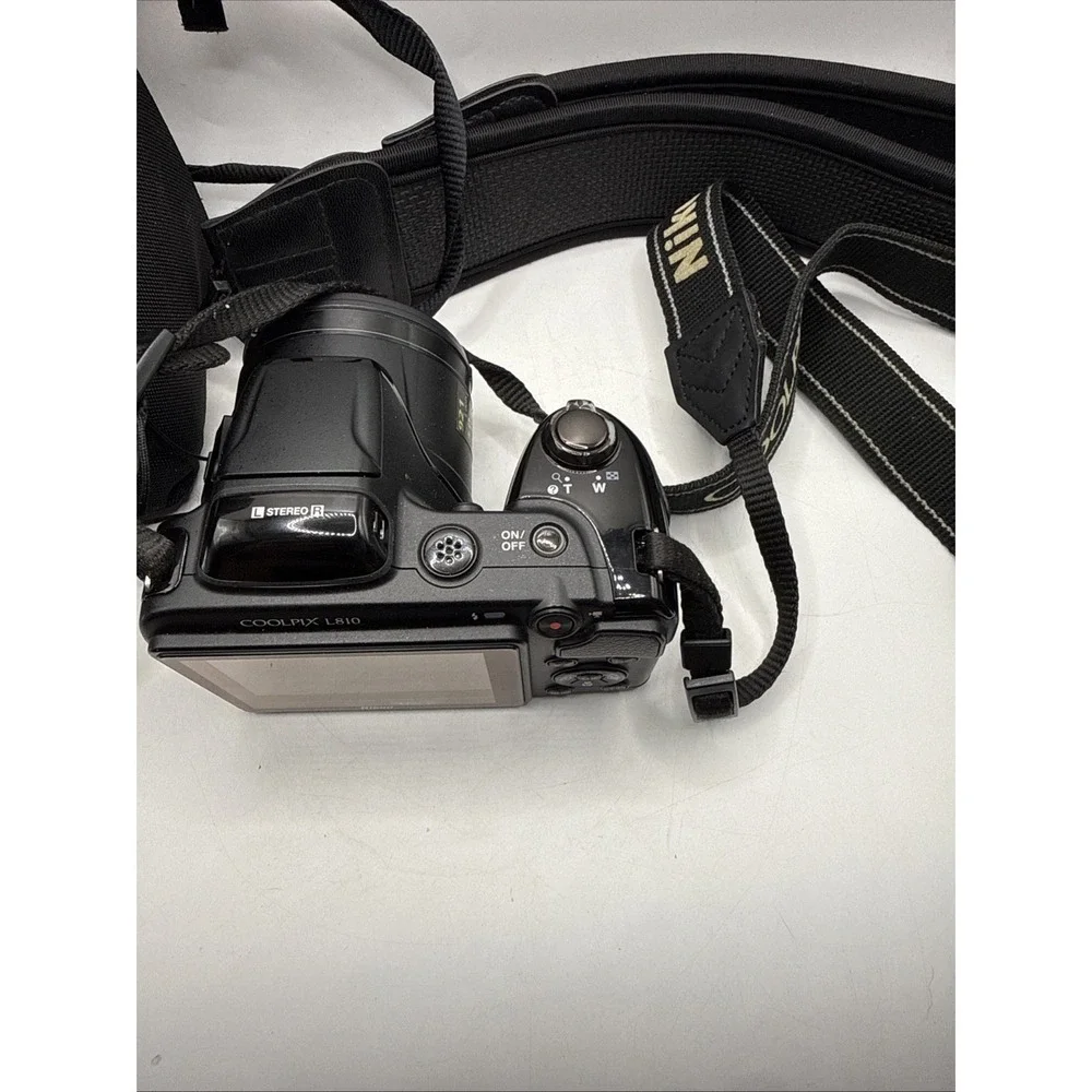 Nikon Coolpix L810 Optical Zoom Compact Digital Camera 4parts  (untested) W/ Bag